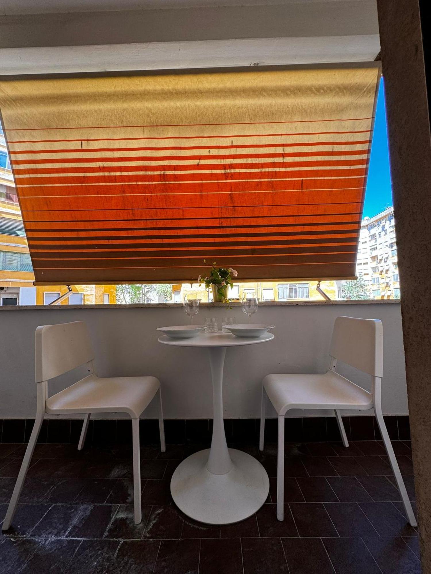 Demetra Apartment - 30M From Metro A Lucio Sestio 外观 照片